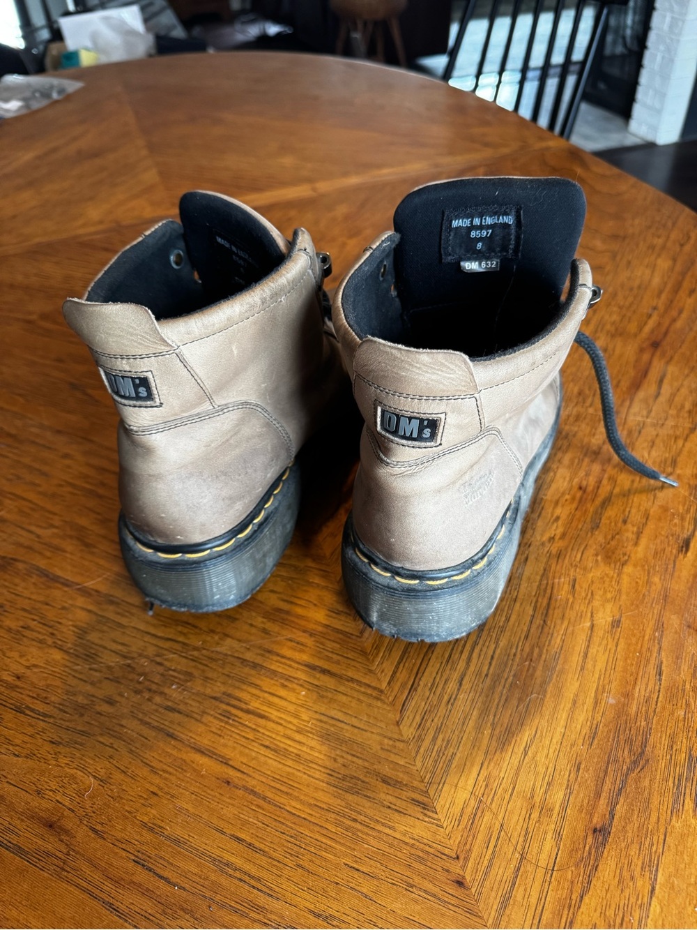 Dr. Martens Brown Leather Lace-Up Boots Unisex M8 / W10 MADE IN ENGLAND - Picture 6 of 6